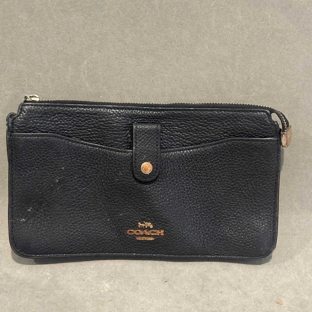 Coach Black Pebbled Leather Zip Top Wristlet Gold Logo Pouch Wallet